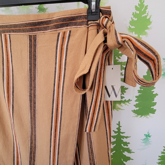 NewvWorthington Long Wrap Skirt - Picture 3 of 8